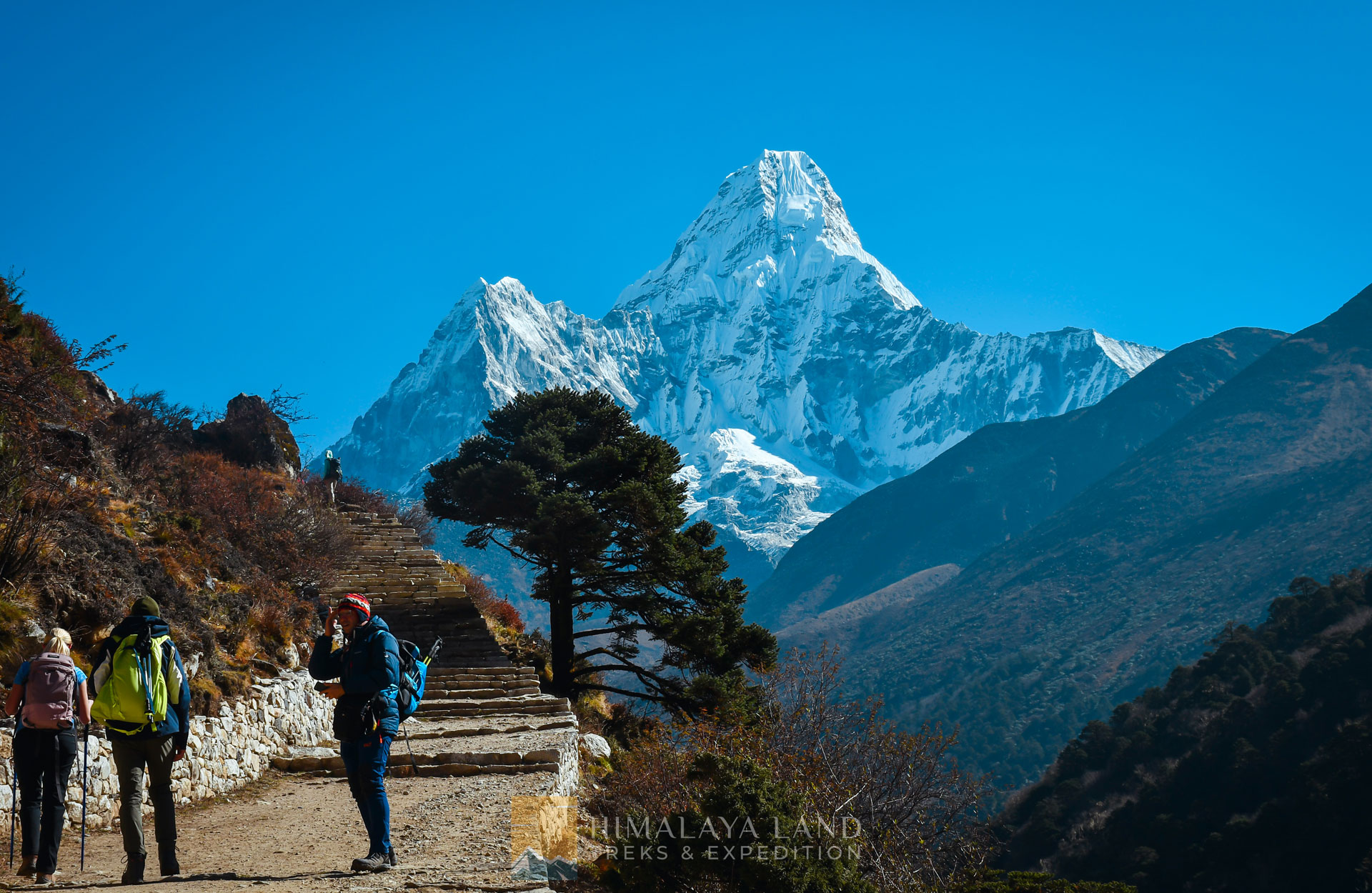 Capture the breathtaking beauty of Ama Dablam, the jewel of the Himalayas.