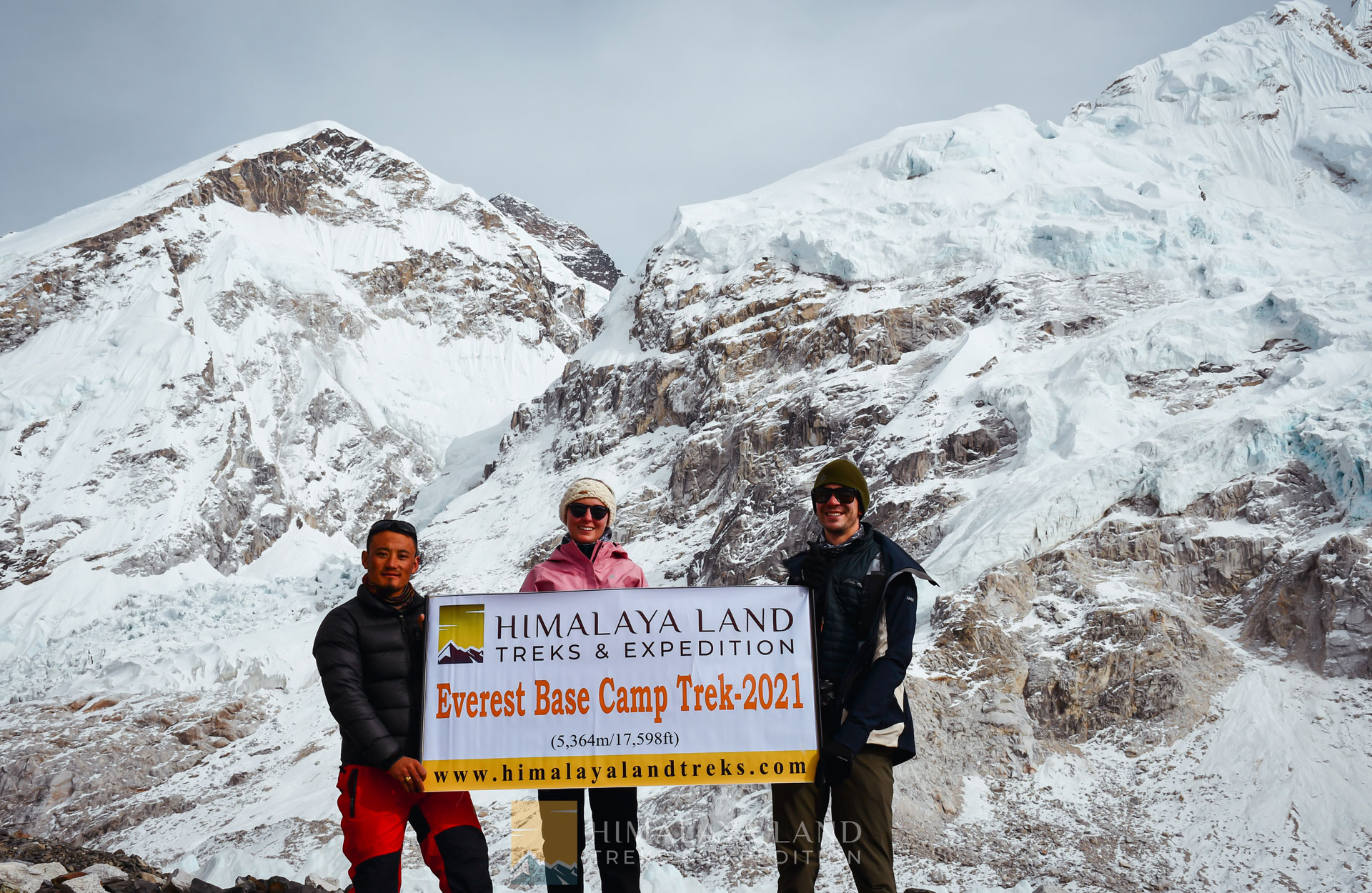 Capture the awe-inspiring beauty of Everest Base Camp